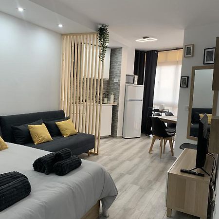 Precioso Estudio Frente Al Mar Con Piscina Benalmádena Kültér fotó