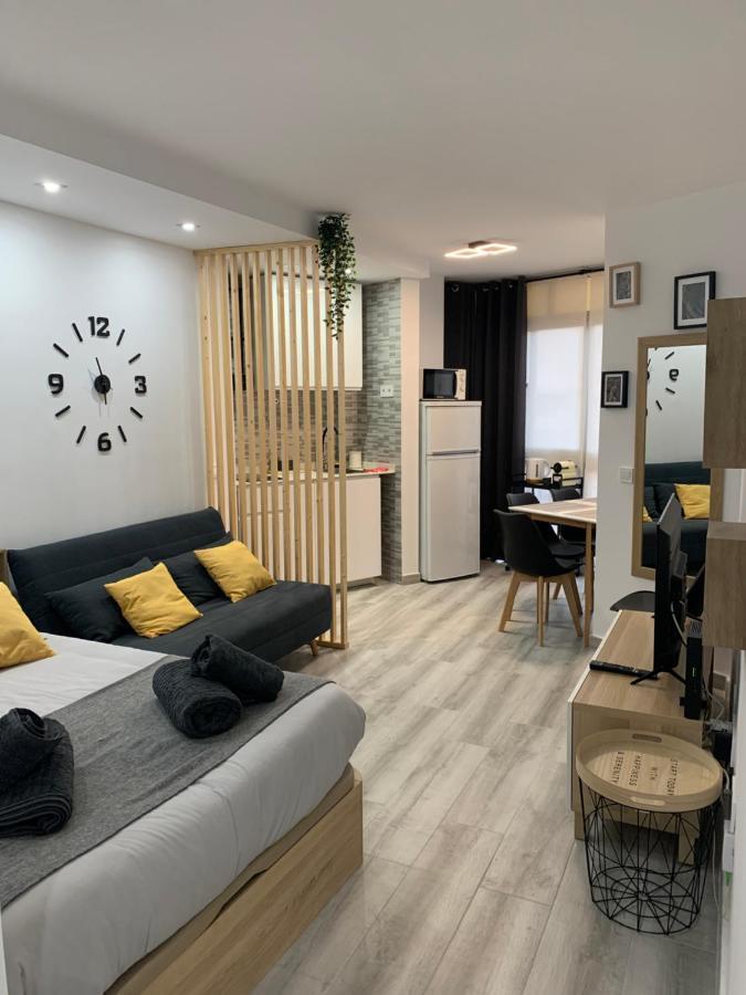 Precioso Estudio Frente Al Mar Con Piscina Benalmádena Kültér fotó
