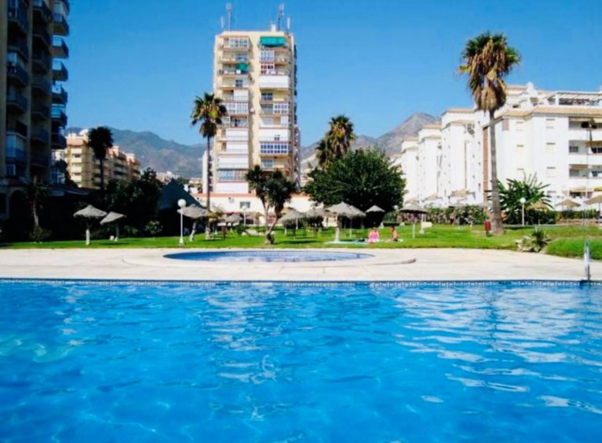 Precioso Estudio Frente Al Mar Con Piscina Benalmádena Kültér fotó
