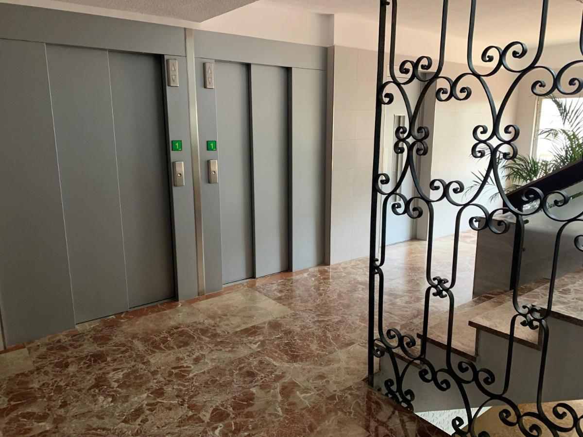 Precioso Estudio Frente Al Mar Con Piscina Benalmádena Kültér fotó