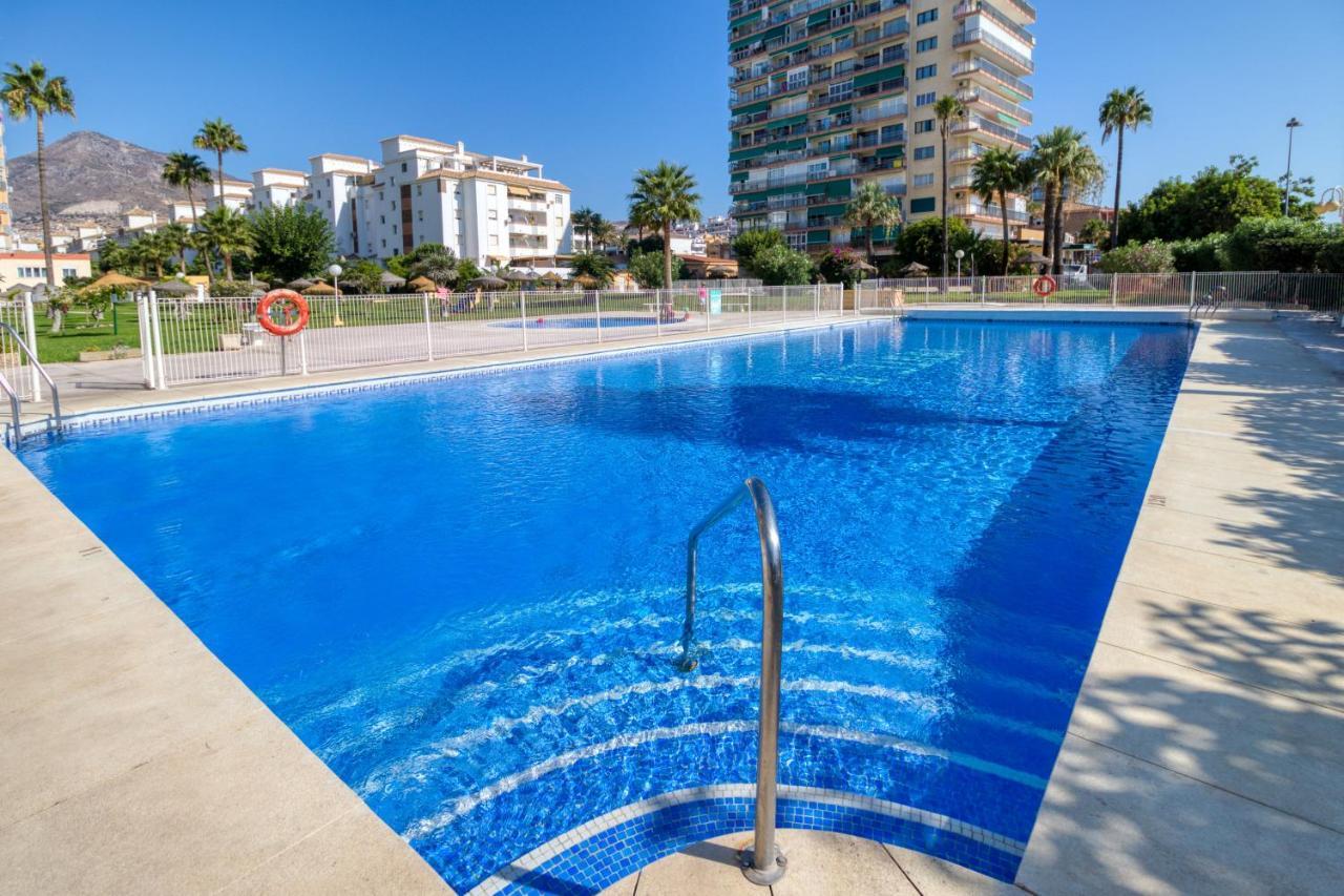 Precioso Estudio Frente Al Mar Con Piscina Benalmádena Kültér fotó
