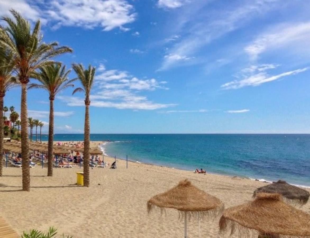 Precioso Estudio Frente Al Mar Con Piscina Benalmádena Kültér fotó