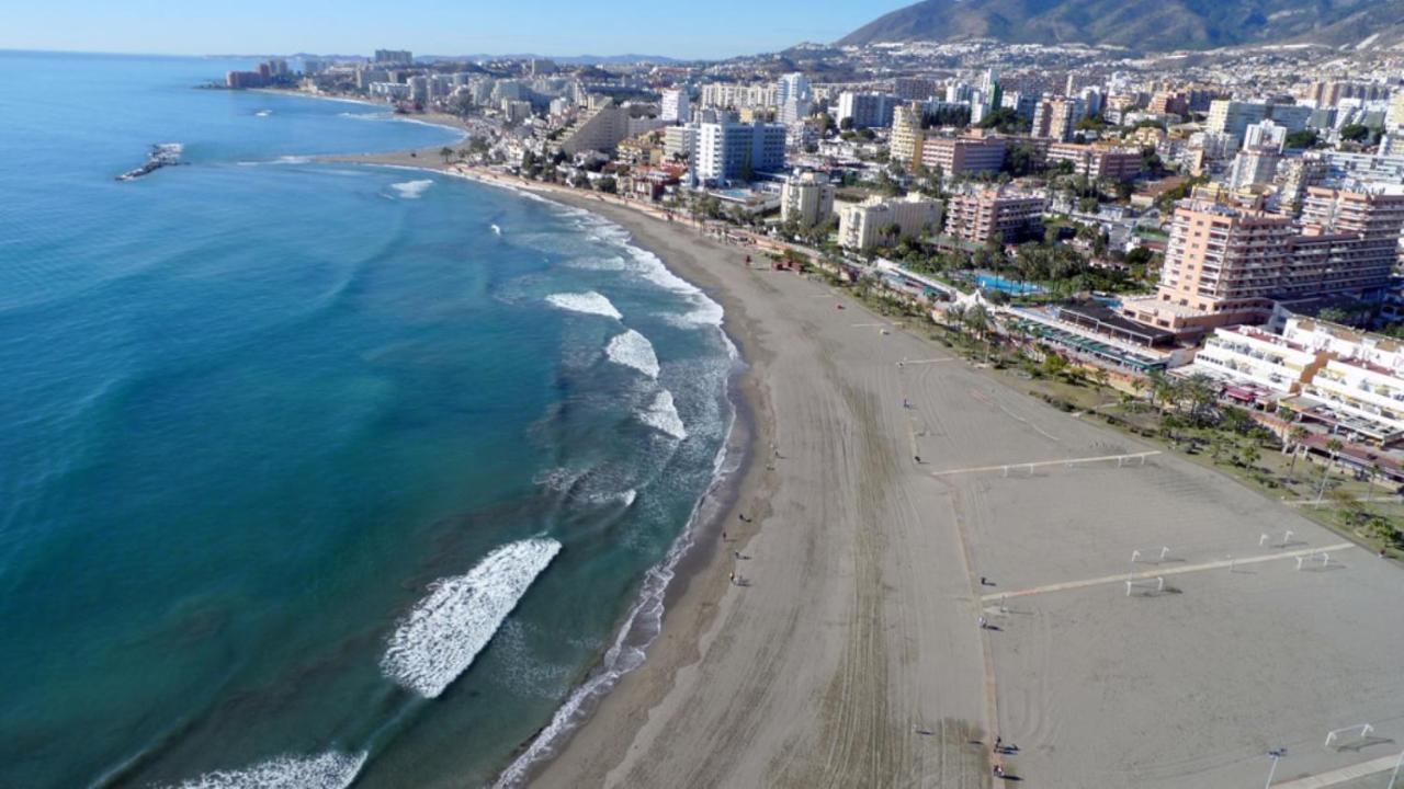 Precioso Estudio Frente Al Mar Con Piscina Benalmádena Kültér fotó
