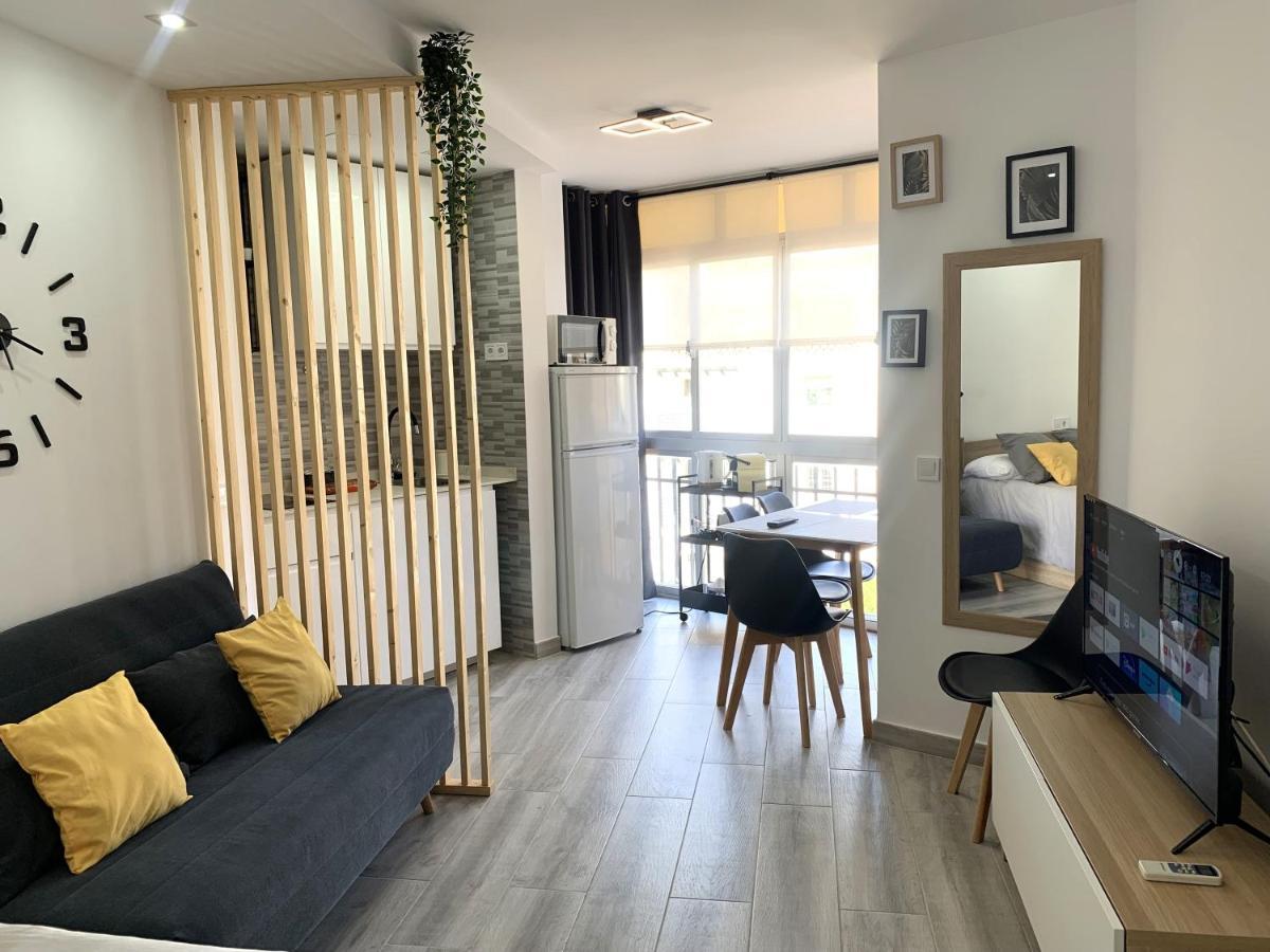Precioso Estudio Frente Al Mar Con Piscina Benalmádena Kültér fotó